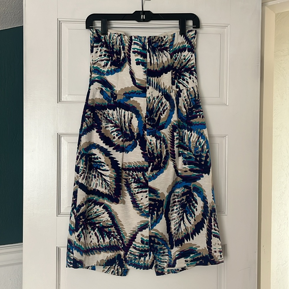 Banana Republic Strapless Leaf Patterned Dress - image 7